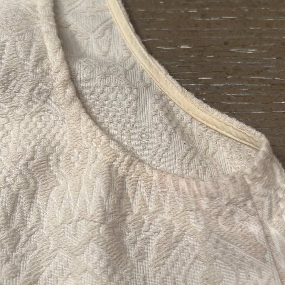 Textured Cream Top - Picture 4 of 4